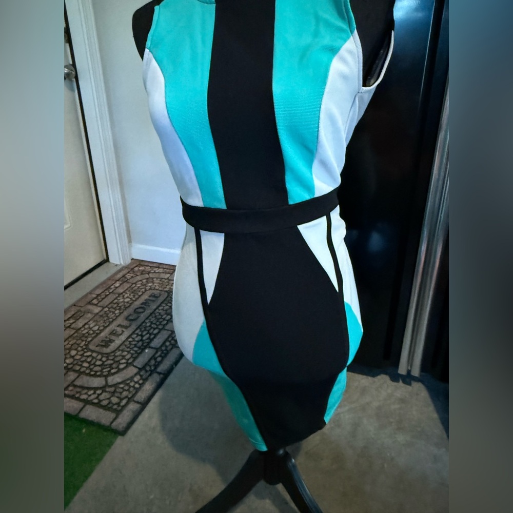 Stylish Teal and Black Colorblock Dress p44 - Picture 1 of 4